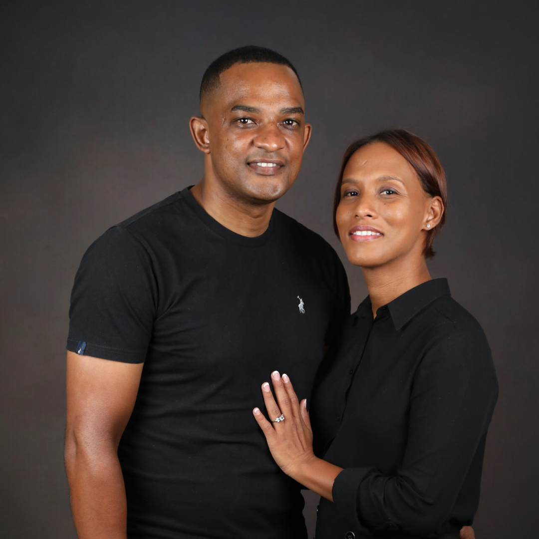 Evangelist Zaine & Tamron Jumat